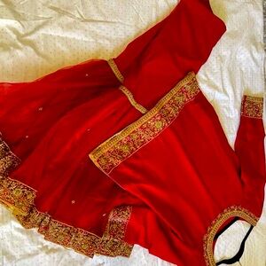 new 2 pc size s/m, made w/ rawsilk & net,gold work,gold piping sharara.
